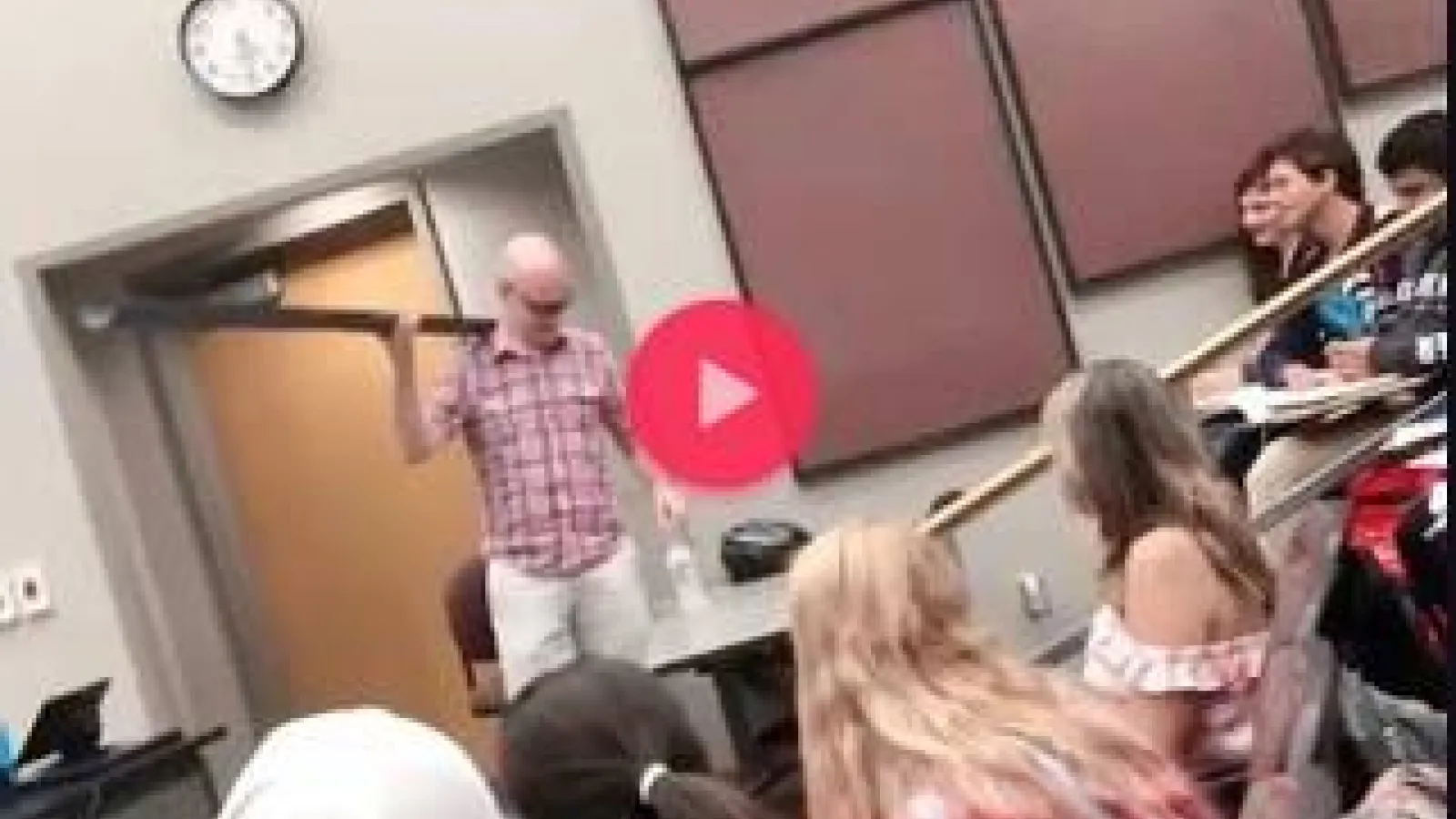 Beacom Viral Video