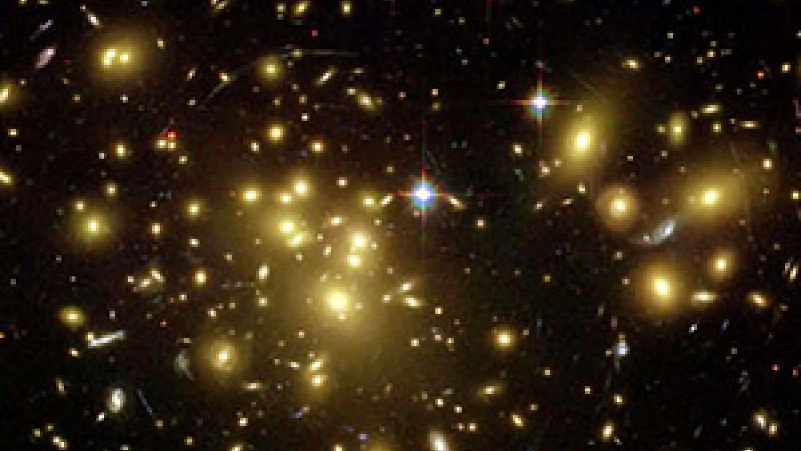 Cluster of Galaxies in Universe